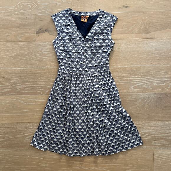 Tory Burch Nico Day Dress in Quartz Deco Diamonds Pattern sz 2 - Picture 2 of 6